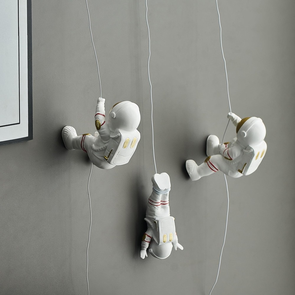 XGZY Climbing Astronaut Wall Decor: 3 Pcs Astronaut Figurine Hanging Decorati…