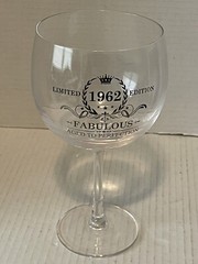 Engraved Wine Glass 64th Birthday Gifts for Him or Her Vintage 1962 w/ Lid Cool