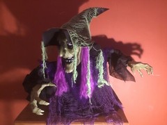 ANIMATED WITCH GROUNDBREAKER HALLOWEEN DECOR PROP SCARY SOUND LIGHT MOVEMENT