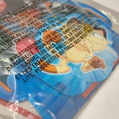 POKEMON Table Decorating Kit 3pc + Confetti NEW Pikachu Meowth Charizard 2014