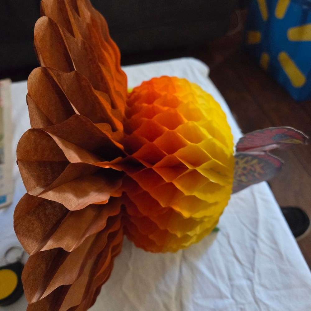 Vintage Thanksgiving Turkey Honeycomb Decoration table 2 Piece Set