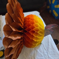 Vintage Thanksgiving Turkey Honeycomb Decoration table 2 Piece Set