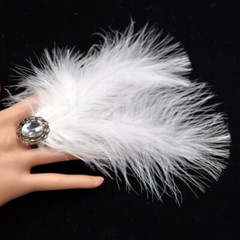 1PC Furry Feather Rhinestone Adjustable Ring Glitter Party Clubwear Bar Show New