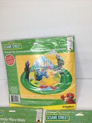 Designware Sesame Street Stand-Up Centerpiece Big Bird+ 2x Activity Placemats A9