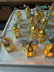 Gold Mini Plastic Lantern LED Tealight Party Decorations with Ribbon Bows (34)