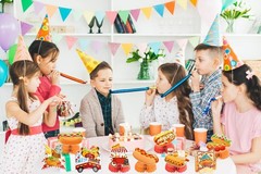 Vibrant Hot Dog Honeycomb Table Toppers – 9 PCs for Birthday Bashes