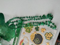 NICE & NEW Lot of St Patrick’s Day Party Decorations, Pins ect SHIPS FREE