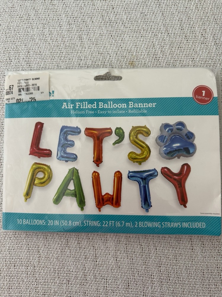 Pet Party ‘Let’s Pawty’ Balloon Banner (10 x 20″ Balloons) BRAND NEW UNOPENED