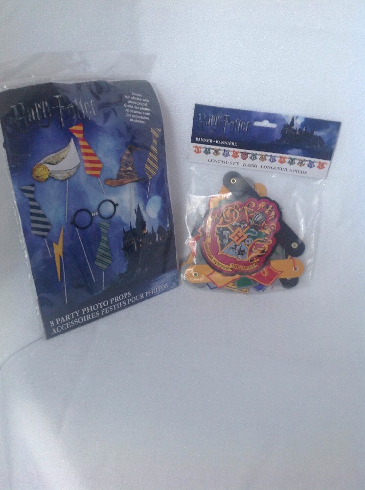 HARRY POTTER 8pc Party Photo Prop Set AND 6 ft. Happy Birthday Banner – NEW