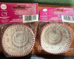 Wilton Sanrio HELLO KITTY 100 Red White Baking Cups For Cupcake Retired 2016