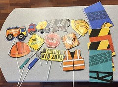 LOT Construction theme birthday Bundle48 Plates ,Banner, Photo Booth Props ￼