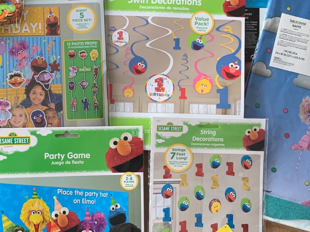 Sesame Street Party Pack w/ Swirl Decorations Photo Props Party Hat Game