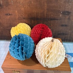 4 Vintage Multicolor Honeycomb Tissue Paper Ball Decor 3.5” Diameter Metal Trim