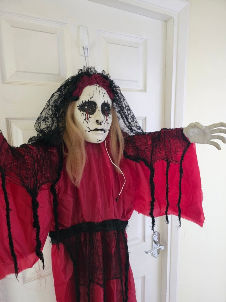 Halloween Animated Hanging Doll and Hanging Scarecrow VID IN DESCRIPTION