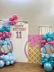 Baseball-Themed Birthday Party Decoration Kit with Ice Cream Balloons, 133PCS