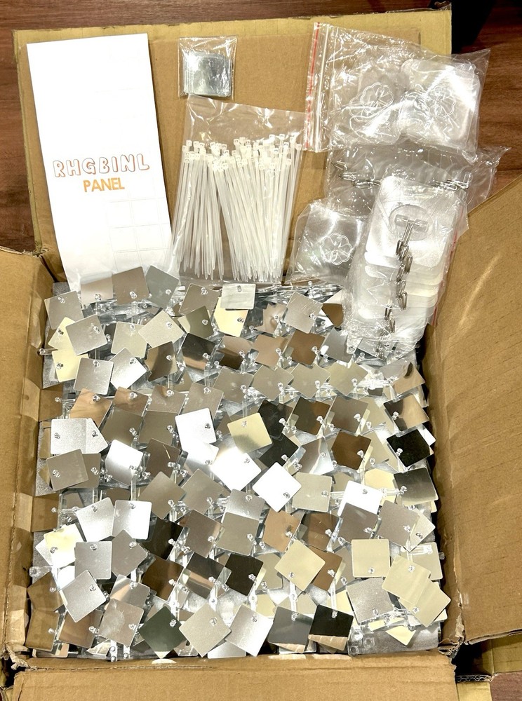 24 Square SILVER Sequin Shimmer Wall Backdrop Panels for Party Decor – NIOB