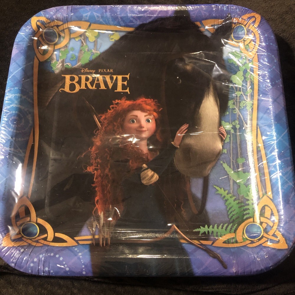 Disney -Pixar Brave 8 Plates 7”x7” Hallmark Party Disney Brave Factory Sealed
