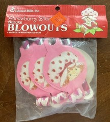 Vintage 1980 General Mills Strawberry Shortcake Birthday Party Blowouts New 6