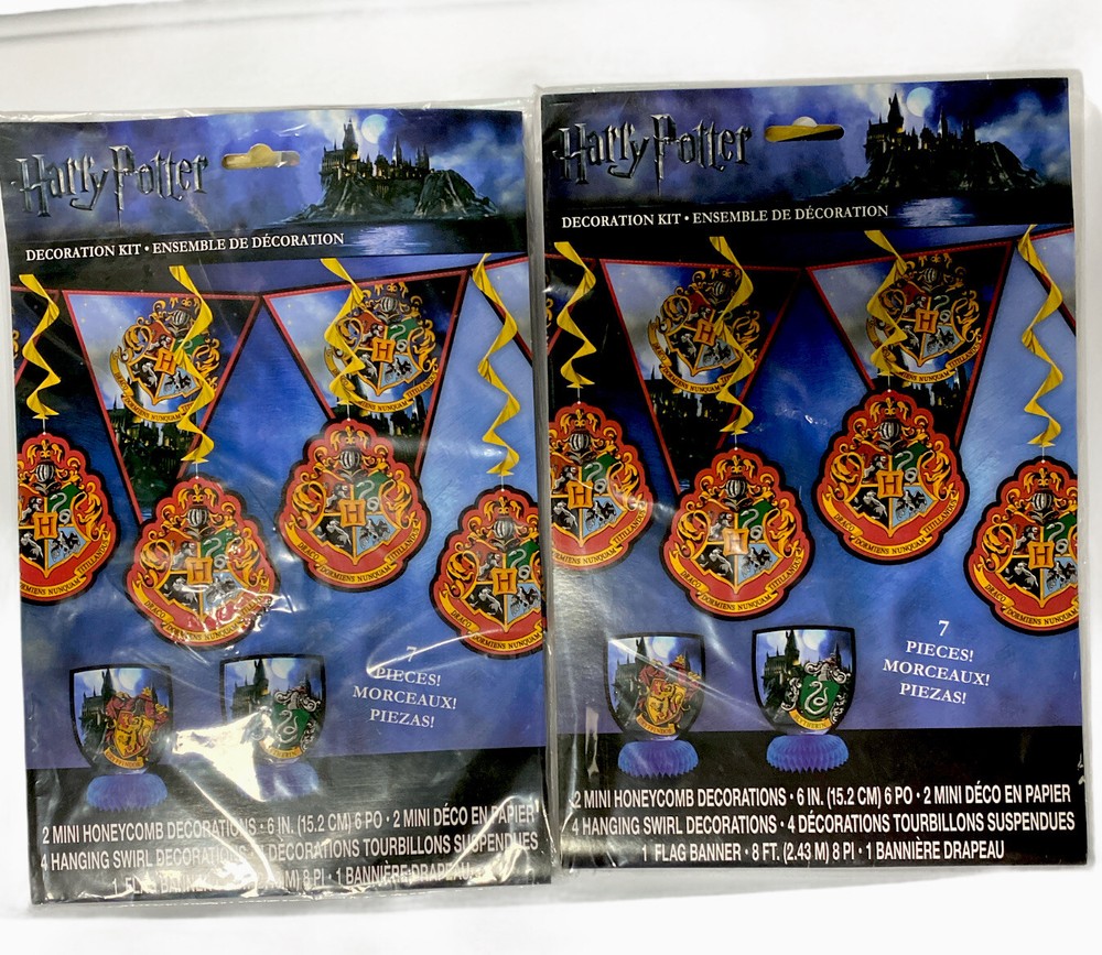 Harry Potter 7 Piece Party Decorations Kit. Lot Of 2