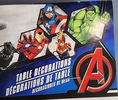 Exquisite Marvel Avengers Powers Unite Table Decorations 11 Pc – 5.16″ to 14″