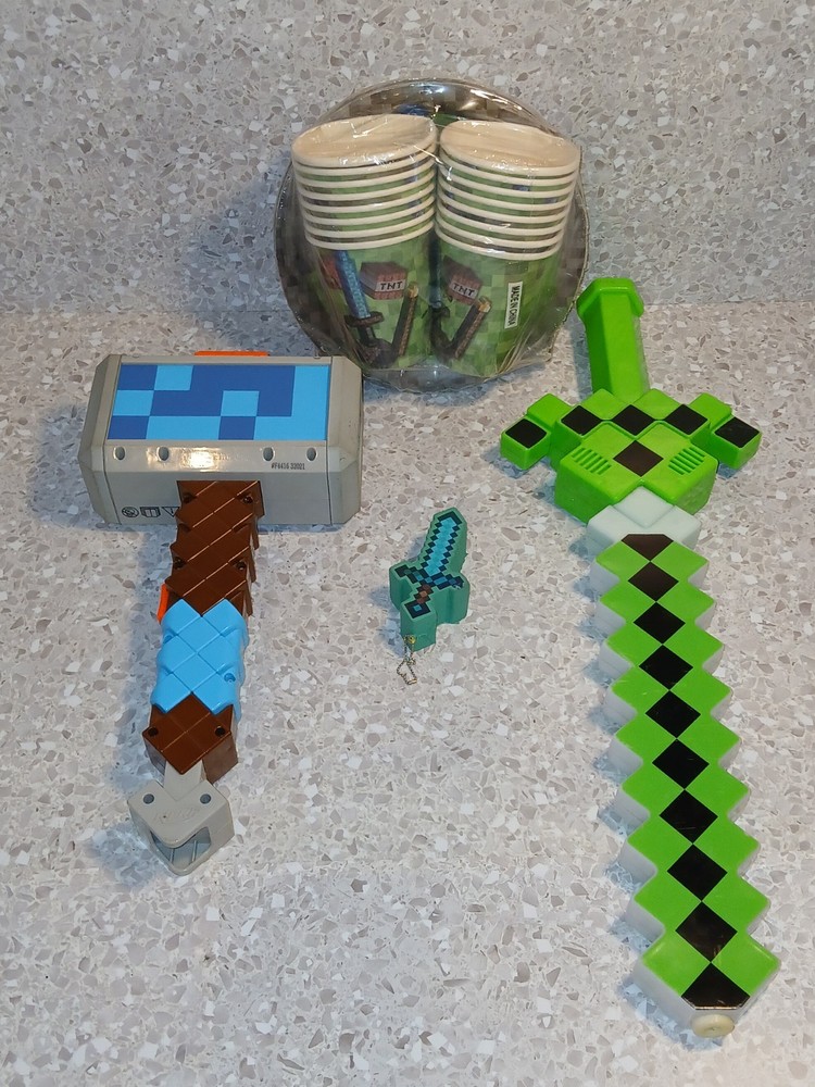 Minecraft Party Themed Decorations Plates Napkins