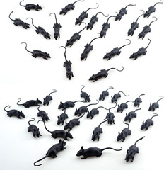 25 PCS Black Plastic Fake Rats for Prank Party