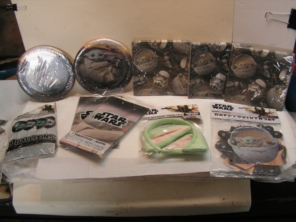 Star Wars Party Decorations Plates Balloons Baby Yoda Banner Table cloth lot set