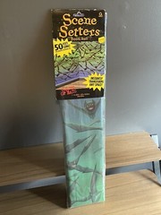 Scene Setters Room Wall Swarm Of Bats Design Halloween Décor 4×50 Feet – Sealed