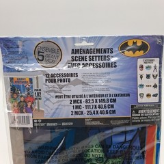 Batman Giant 5pc Scene Setter Kit W/9 Photo Props 30inch Balloon And Party Game
