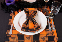 Halloween Party Tabletop Decor, Reusable & Machine Washable Cotton Fabric, Table