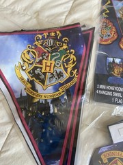 Harry Potter Hogwarts 7pc Mini Honeycomb Party Birthday Decoration Supply Kit