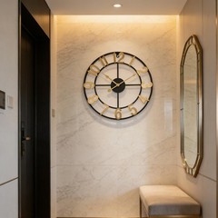 Sleek Metal For outdoor Wall Clock Classic Design Perfect for Any Space