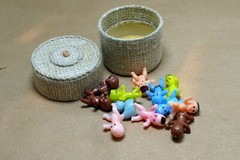 Lot of 11 King Cake 1″ Plastic Babies Mixed Pastel Color mini miniature figurine