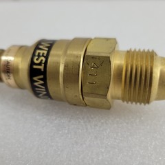 WEST WINDS Helium gas balloon inflator/regulator Rubber nozzle tilt valve