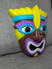 WORKS 2006 Talking Tiki Face Mask Moving Eyes Motion Activated Luau Animated
