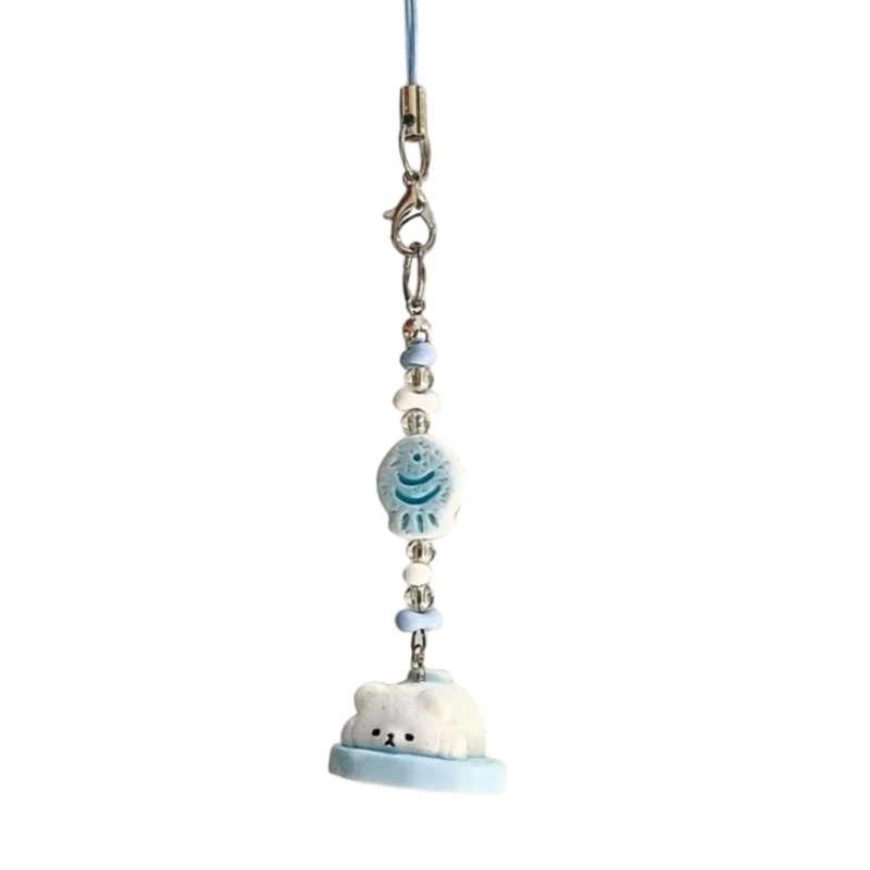 Nature Inspired Bear Keychain Pendant Accessory For Fashion Individuals