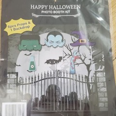 New HAPPY HALLOWEEN Photo Booth Kit – 6pcs Props & Backdrop MOMENTUM BRANDS