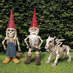 Skeleton Gnome Garden Statue – Skeleton Figurine with Dog Skull & Bones Decor