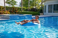 Tube Runner Pro 3.0 Motorized Pool Float for Adults Motorized Pool Tube with 66W