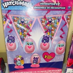 HATCHIMALS Birthday Party Decorations, 2 Tablecover’s & 2 Series 4 Toys NEW