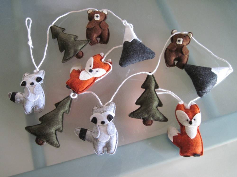 5 Ft. Creatures of the Woodland Felt Garland