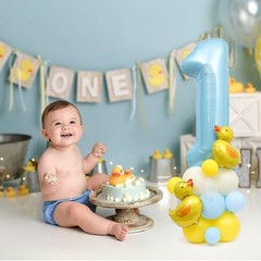 Rubber Ducky First Birthday Balloon Decoration Set, 40-Inch Blue Number 1 wit…