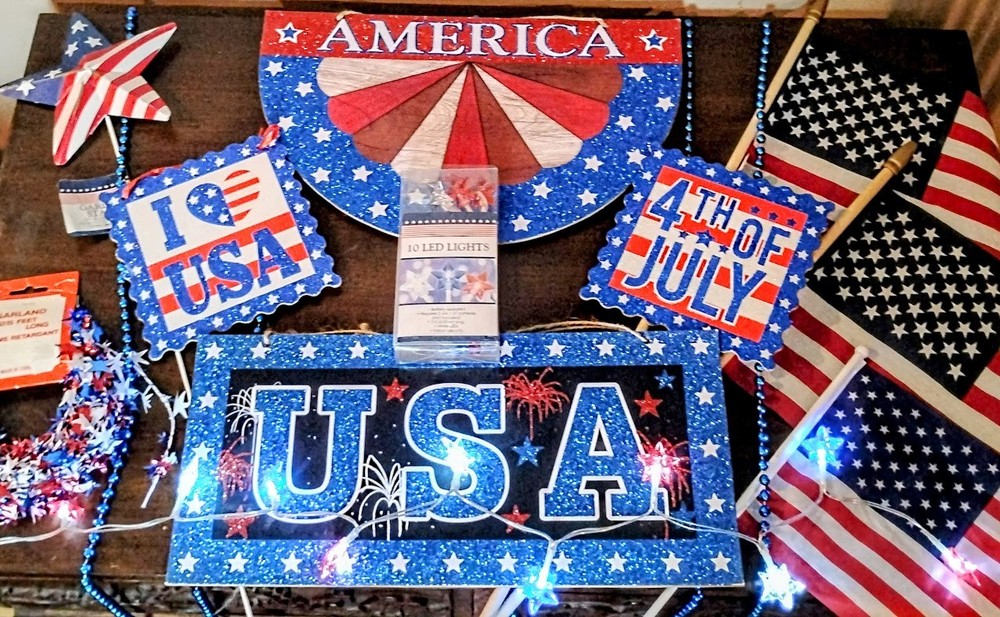 July 4th Patriotic Decorations Lot Wood Signs LED Lights Star Garland USA Flags