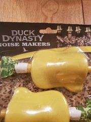 DUCK DYNASTY NOISE MAKERS DUCK CALLS PARTY FAVORS