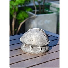 Energy Efficient Solar LED For BEETLE Statue Gray Resin Garden Decoration