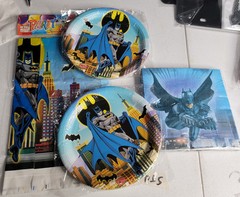 BATMAN PARTY PLATE DECOR LOT PT4