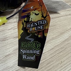 HALLOWEEN LIGHT Up SPINNING WAND TOY SCARY PARTY HAUNTED HOUSE