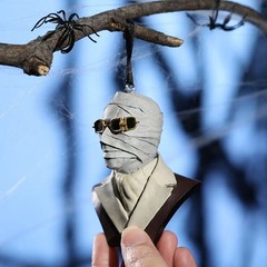 Trick or Treat Studios Holiday Horrors Invisible Man Halloween Ornament – 4 in x