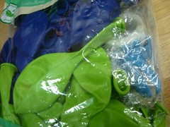 Party Woo White Blue Green 70 Balloons NIP