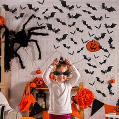 Piteno® 140Pcs Bats Halloween Decorations Party Supplies, Realistic PVC Black
